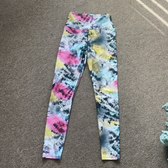 Beach Riot Sunburst Tie dye set - Picture 9 of 10